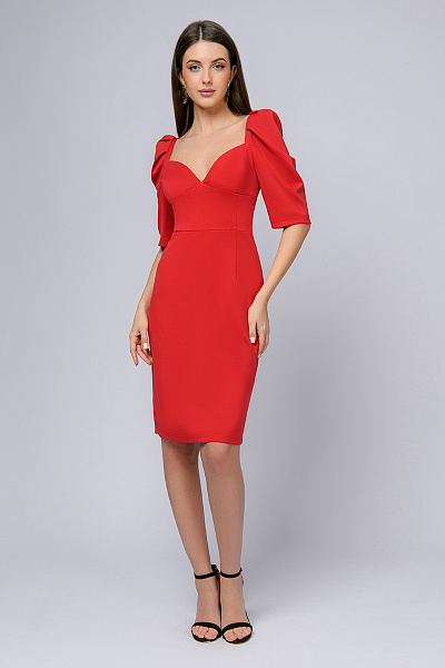 Платье красное с пышными рукавами и глубоким декольте