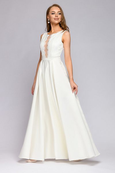 Платье белое длины макси с кружевной отделкой и расклешенной юбкой