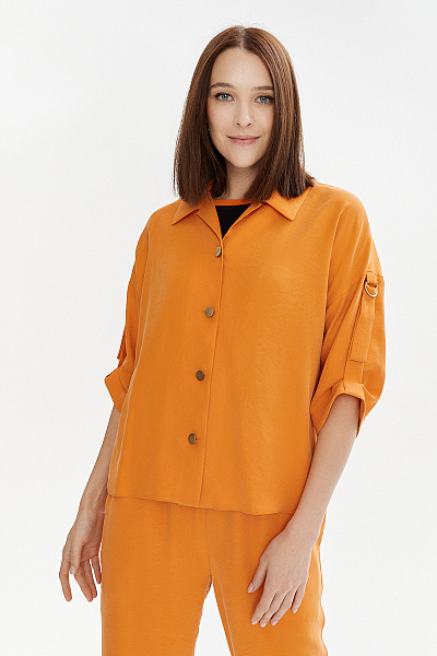 Блуза оранжевая с короткими рукавами и отложным воротником