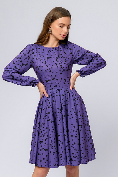 Платье фиолетовое с цветочным принтом и длинными рукавами