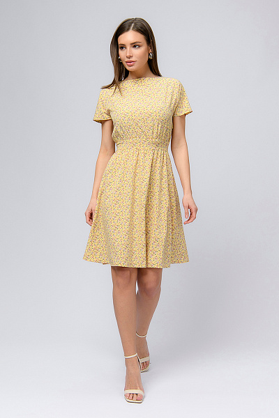 Платье желтого цвета с принтом длины мини с короткими рукавами