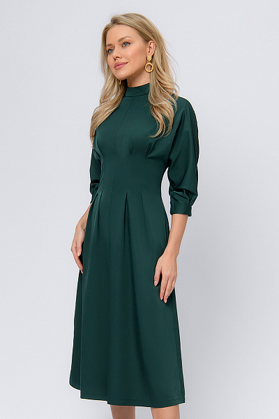 Платье зеленое длины миди с воротником-стойкой и объемными рукавами