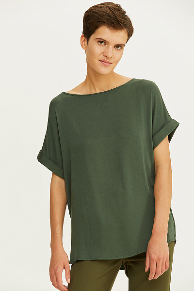 Блуза зеленая свободного силуэта