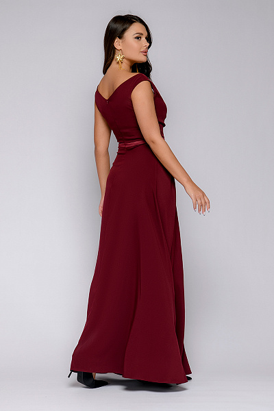 Платье бордовое длины макси с разрезом на юбке