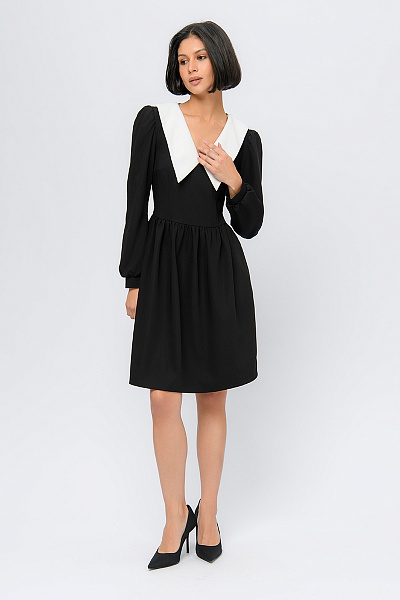 Платье черного цвета длины мини с воротничком и V-образным вырезом