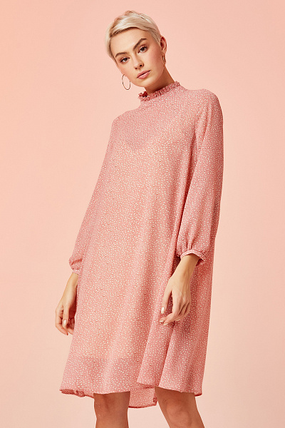 Платье розовое длины мини с воротником-стойкой
