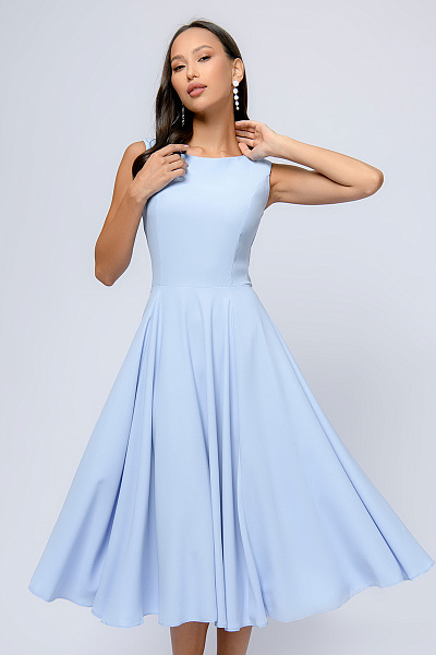 Платье голубое длины миди без рукавов