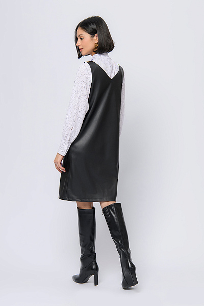 Платье черного цвета длины мини из искусственной кожи свободного силуэта без рукавов