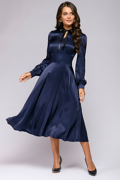 Платье темно-синее с завышенной талией и объемными рукавами