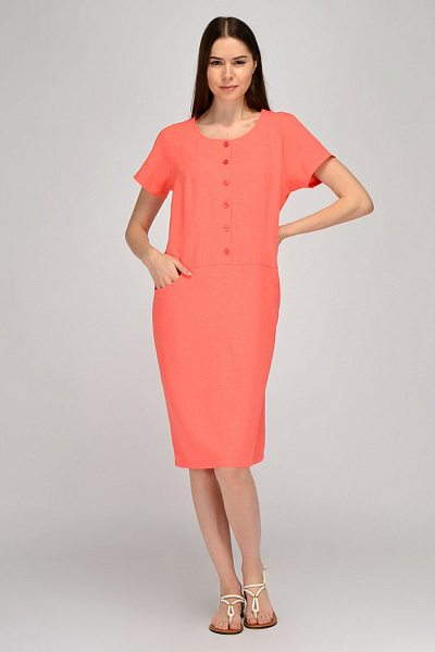 Платье кораллового цвета длины миди с короткими рукавами и карманами