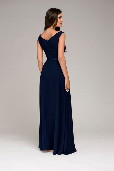 Платье темно-синее длины макси с разрезом на юбке
