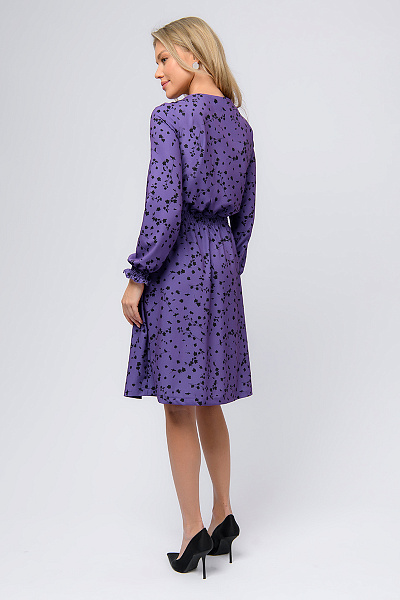 Платье фиолетовое с принтом и длинными рукавами