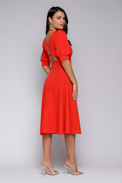 Платье красное длины миди с фигурным вырезом на спинке
