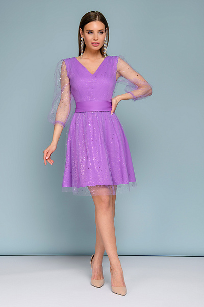 Платье сиреневого цвета длины мини двухслойное с v-образным вырезом